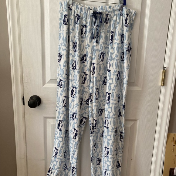 NWT Muk Luks Pajama Set Blue top with Penguin Fleece Pants - Picture 6 of 10